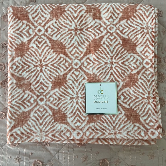 Deborah Connolly Designs Bath Towel - Picture 1 of 7